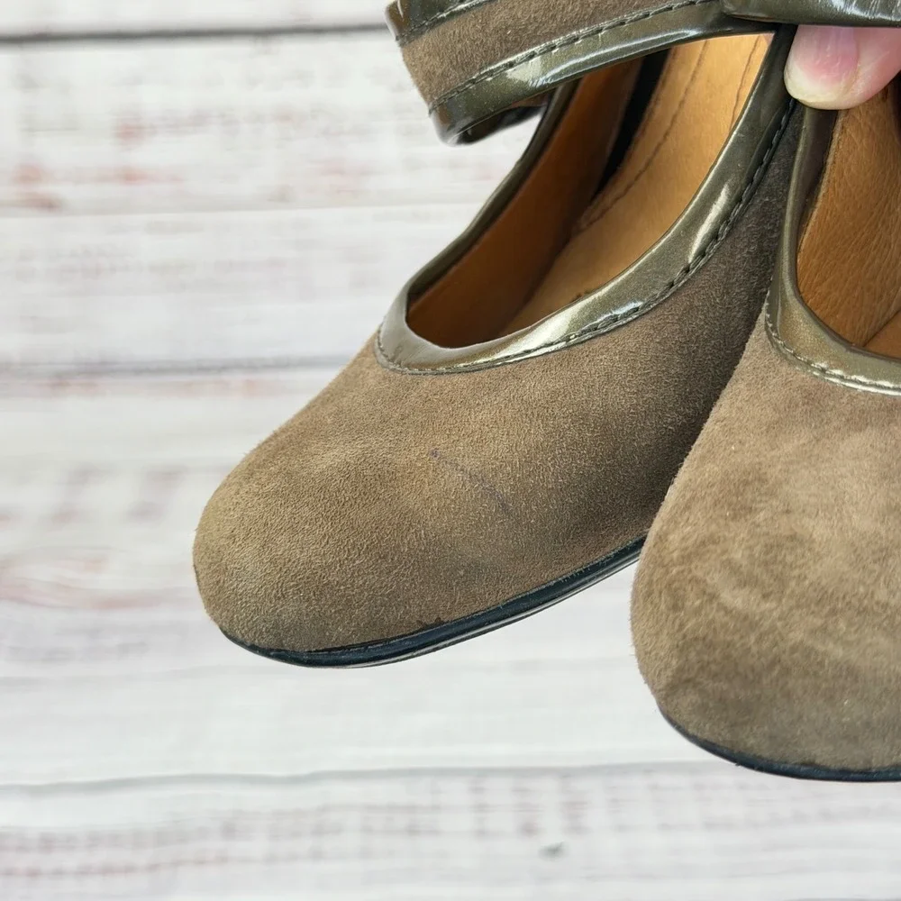 Sofft Womens Taupe‎ Suede Mary Jane Heels Metallic Trim Round Toe Pumps Size 8M
